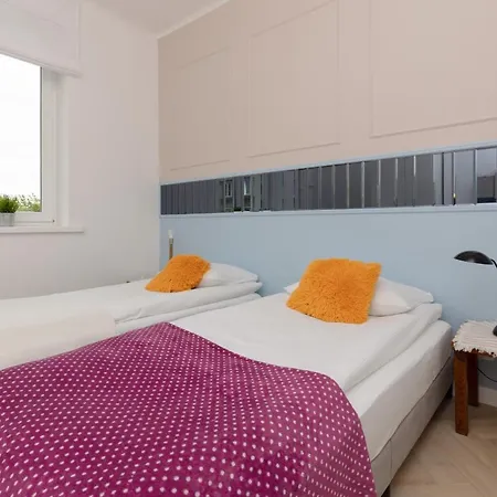 Art Deco Old Town By Renters