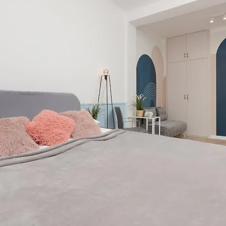 Apartment Art Deco Old Town By Renters *
