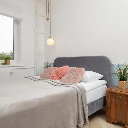 Daire Art Deco Old Town By Renters